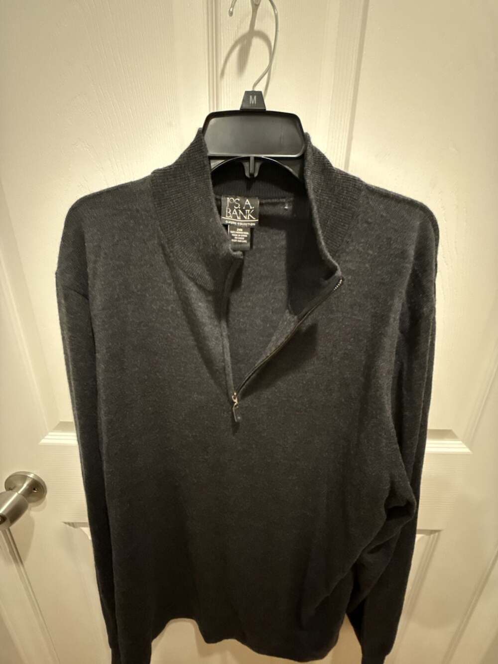 Men's Dark Gray 100% Merino Wool Quarter Zip Sweater - Picture 3 of 4